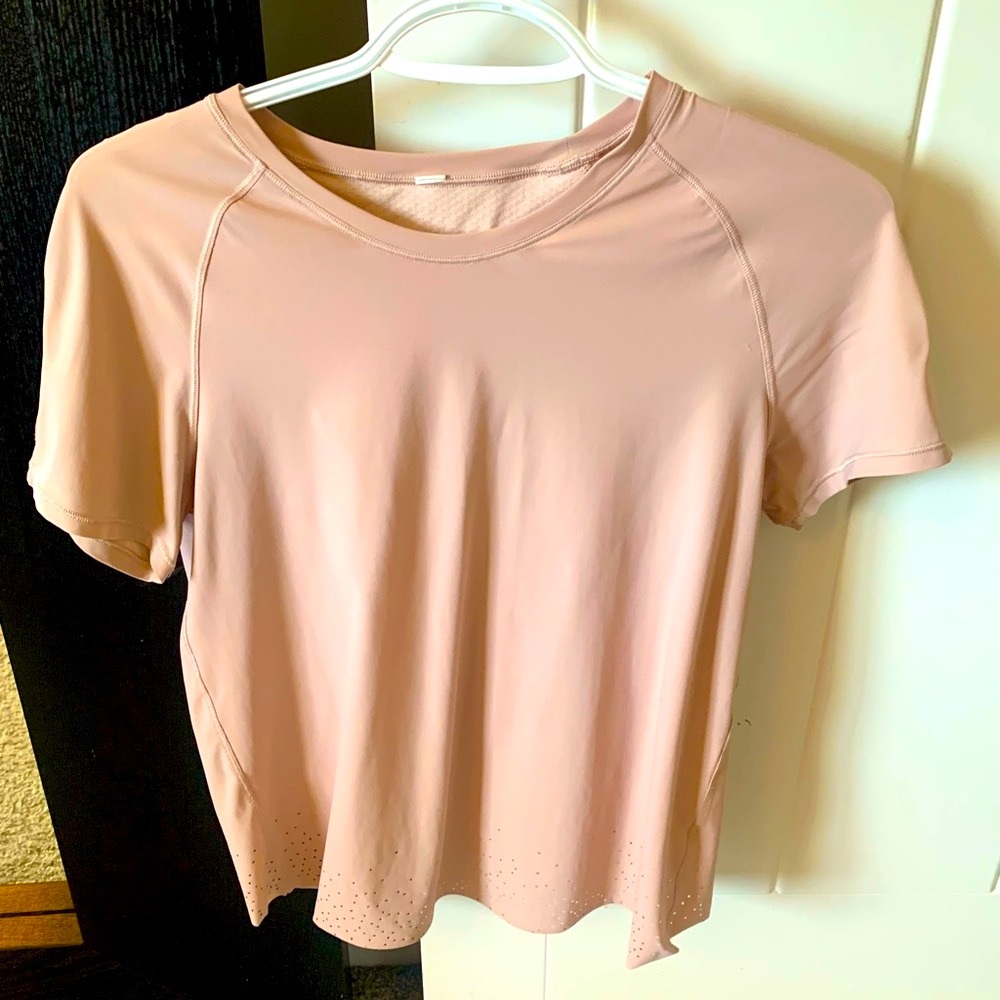 Lululemon workout top